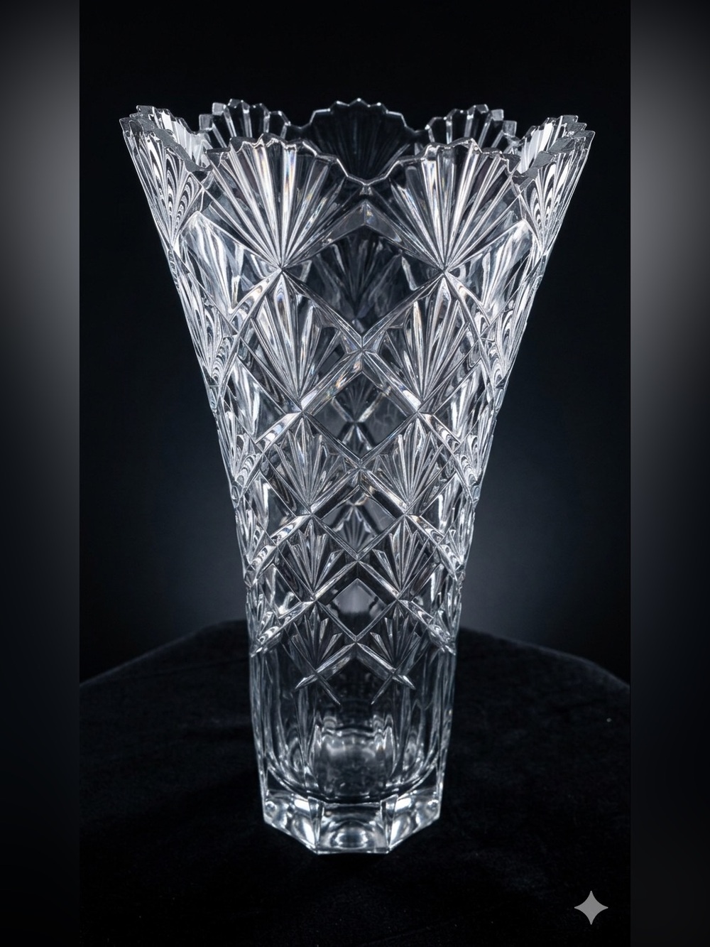 Vintage Pinwheel & Crosshatched Cut Heavy Christal Trumpet Vase 13.5”x7”x4.5”